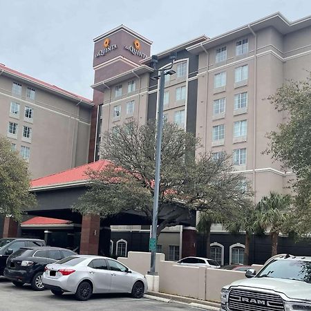 La Quinta By Wyndham San Antonio Airport Hotell Exteriör bild