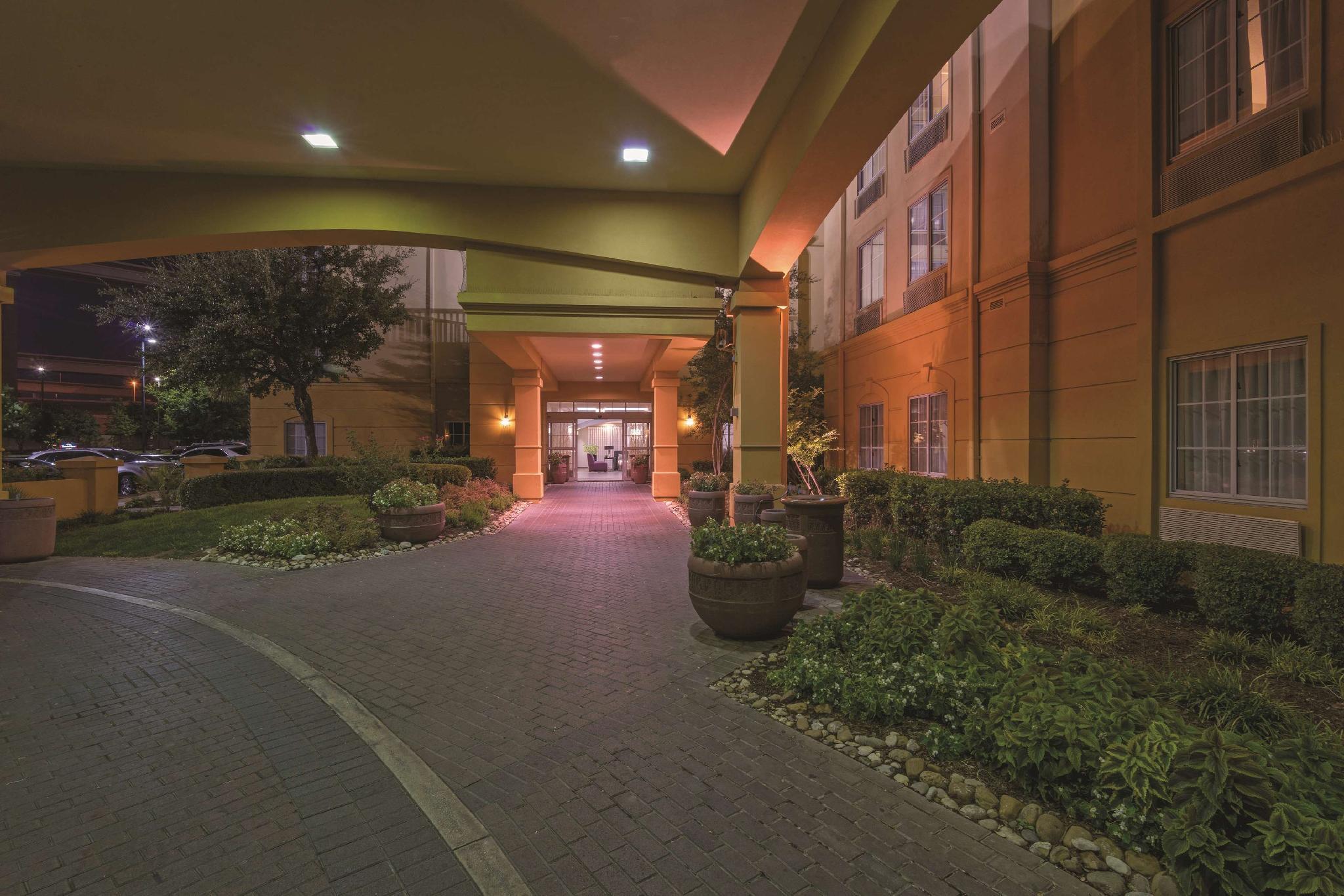 La Quinta By Wyndham San Antonio Airport Hotell Exteriör bild