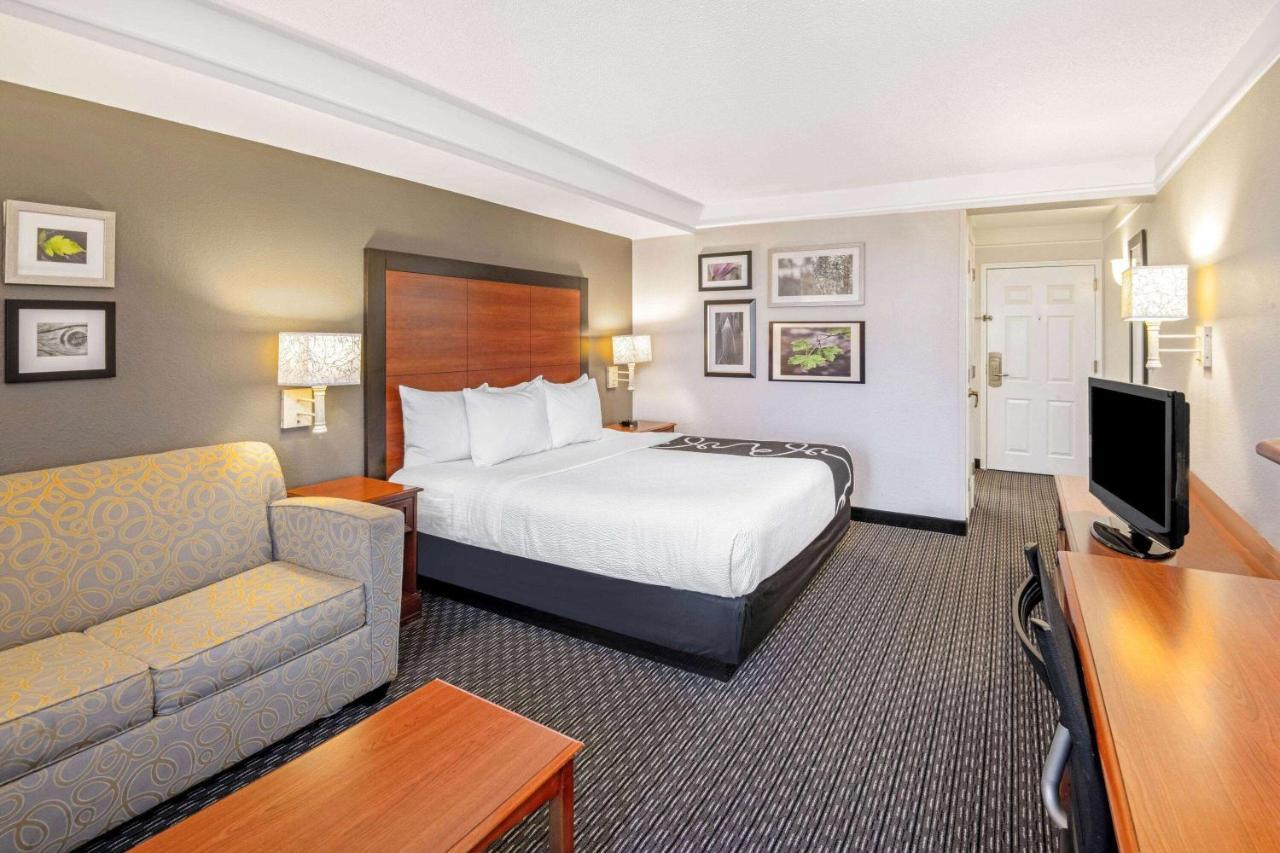 La Quinta By Wyndham San Antonio Airport Hotell Exteriör bild