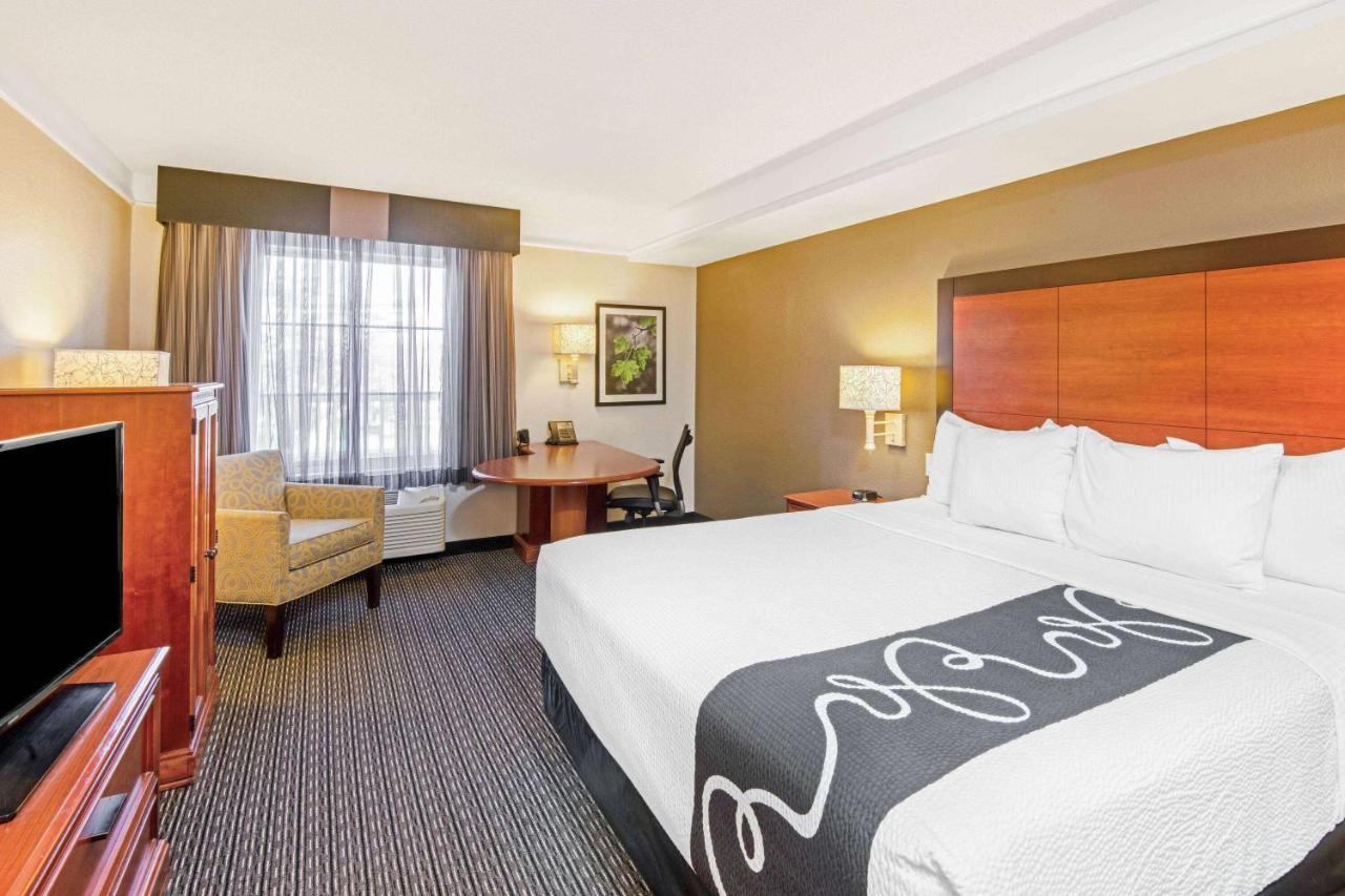 La Quinta By Wyndham San Antonio Airport Hotell Exteriör bild
