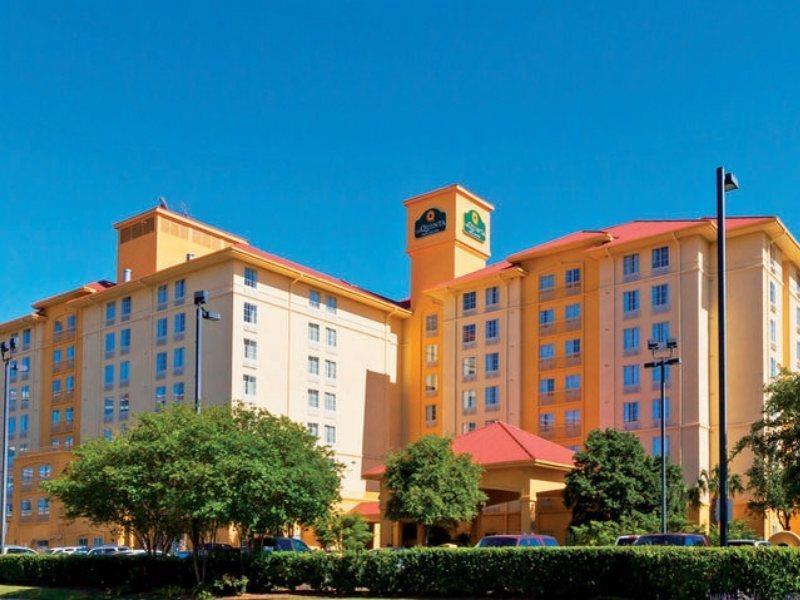 La Quinta By Wyndham San Antonio Airport Hotell Exteriör bild